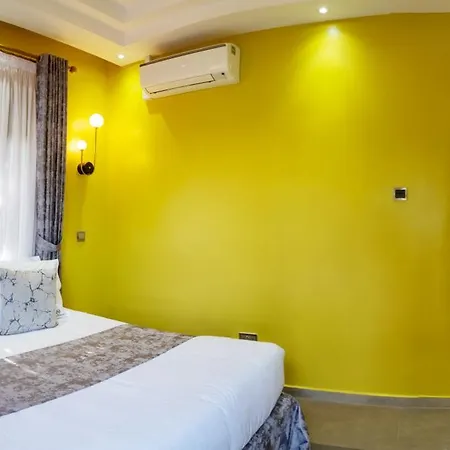 Pangolin Nest Boutique Hotel Kampala Exterior photo