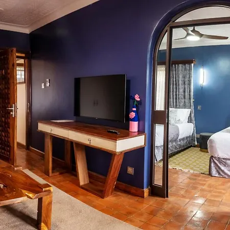 Pangolin Nest Boutique Hotel Kampala Exterior photo