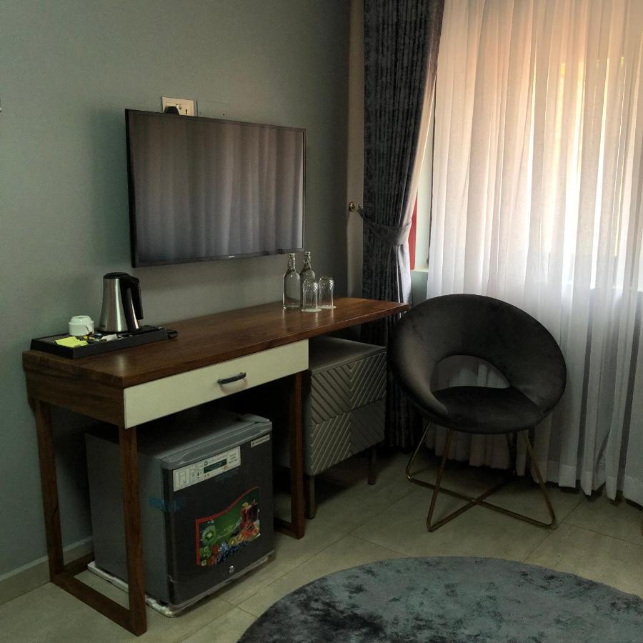 Pangolin Nest Boutique *